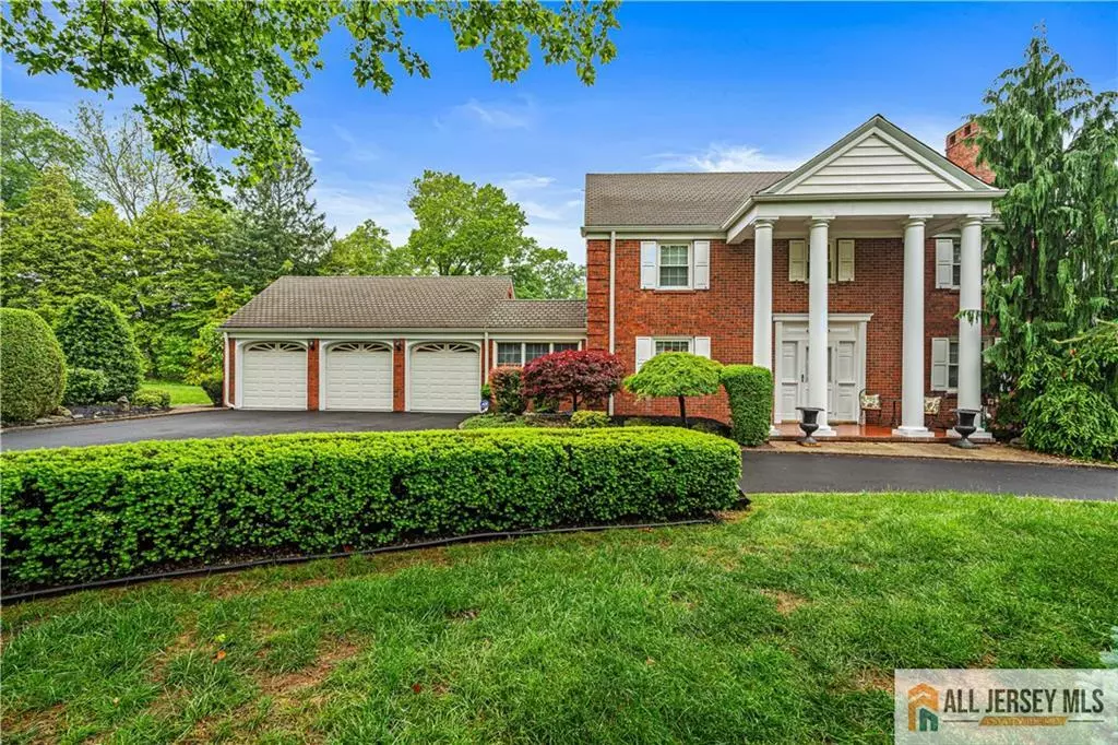 East Brunswick, NJ 08816,57 Patton DR