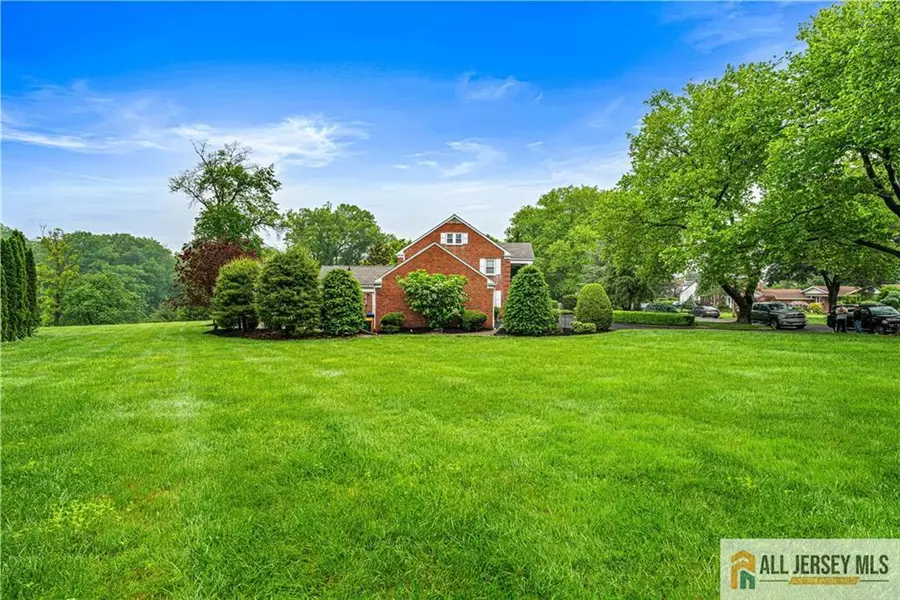 53 Patton DR, East Brunswick, NJ 08816