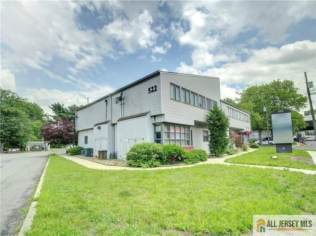 East Brunswick, NJ 08816,522 State Route 18