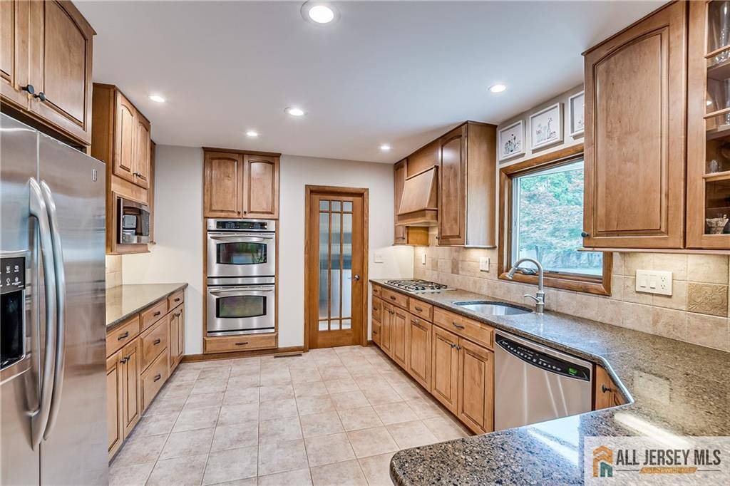 South Brunswick, NJ 08824,13 Steven RD