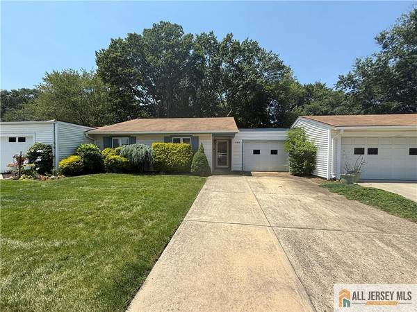 0-58B Essex RD, Monroe, NJ 08831