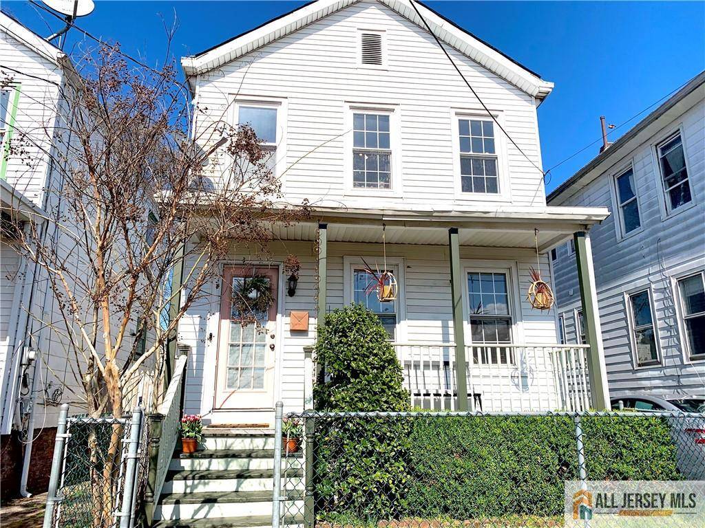 21 Alexander ST, New Brunswick, NJ 08901