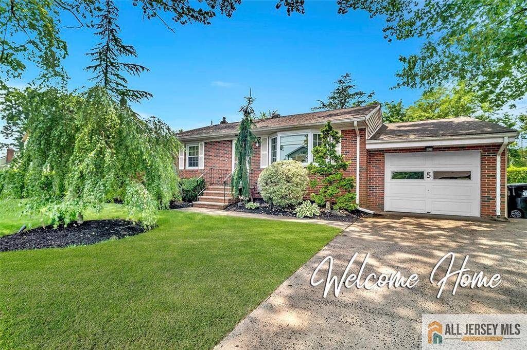 5 Serviss AVE, East Brunswick, NJ 08816