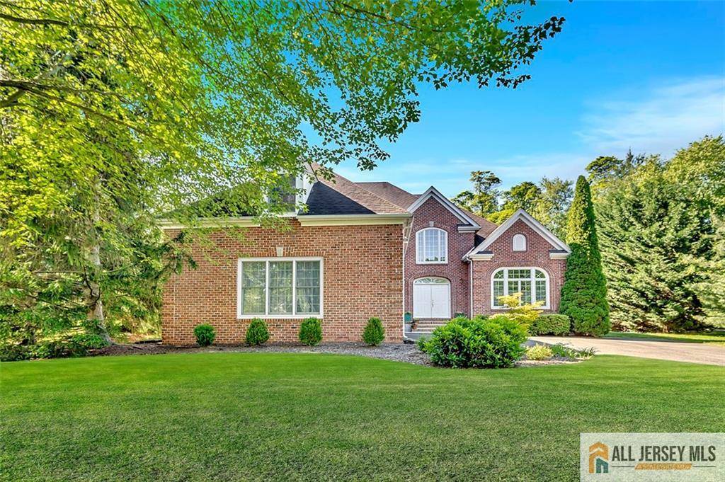Cranbury, NJ 08512,2 Danser DR