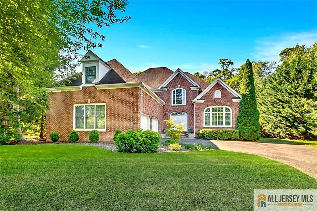 Cranbury, NJ 08512,2 Danser DR
