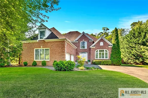 Cranbury, NJ 08512,2 Danser DR