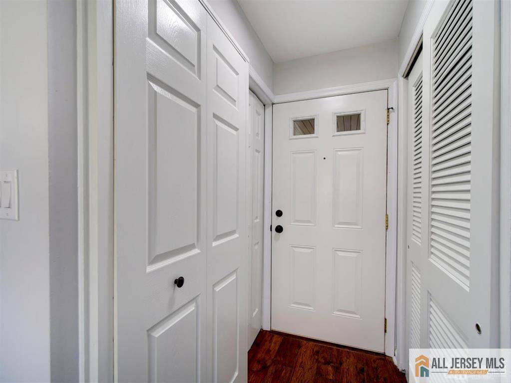 East Brunswick, NJ 08816,105 Longfield CT