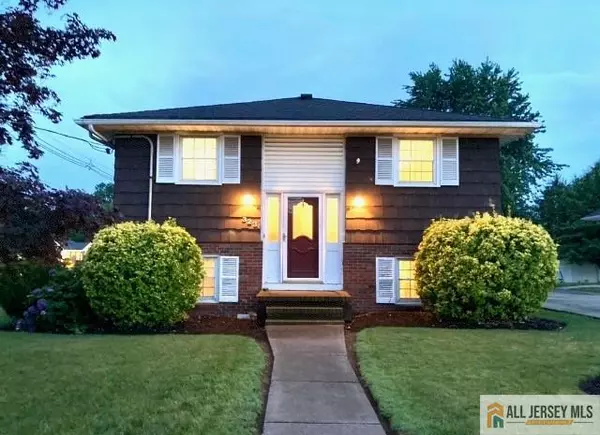 323 Green ST, Woodbridge Proper, NJ 07095