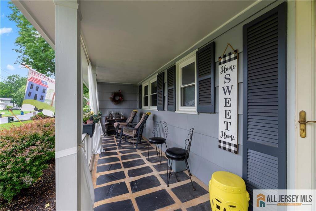 Edison, NJ 08820,14 Devon RD
