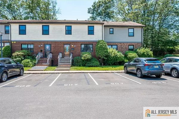 907 Maple Hill DR #907, Woodbridge Proper, NJ 07095