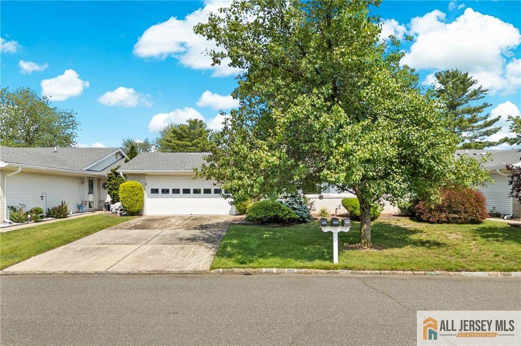 Monroe, NJ 08831,703 Croydon RD #703B