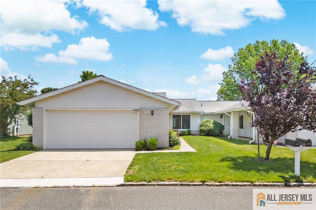 442 Dahlia PLZ #442A, Monroe, NJ 08831