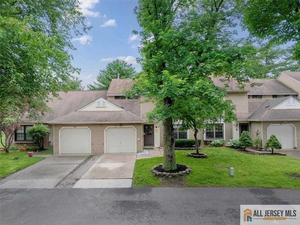 East Brunswick, NJ 08816,6 Morton CT