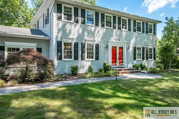 South Brunswick, NJ 08540,13 Douglass DR