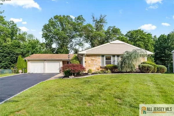 23 Spring ST, Franklin, NJ 08873