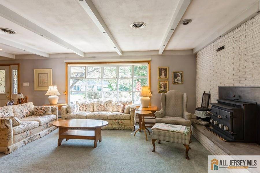 East Brunswick, NJ 08816,57 Jensen ST