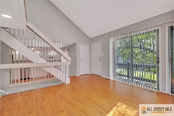 South Brunswick, NJ 08852,22 Witch Hazel CT