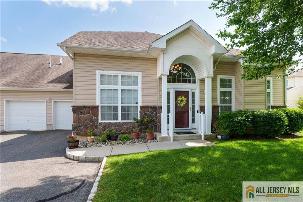 704 Schindler DR, South Brunswick, NJ 08540