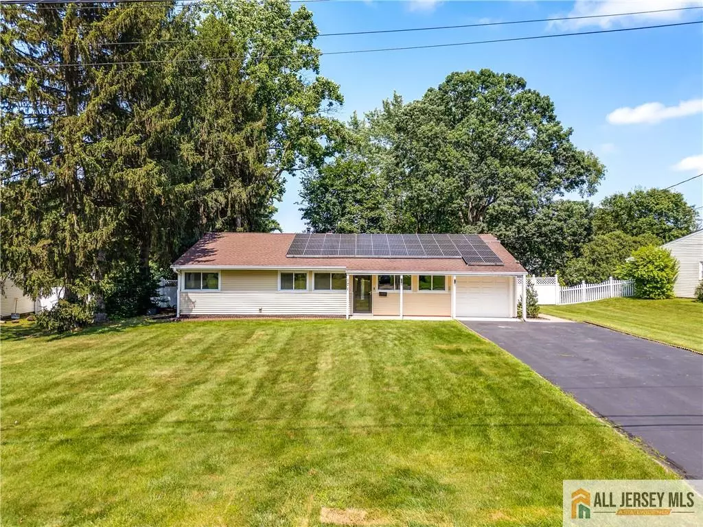 South Brunswick, NJ 08824,171 Kendall RD