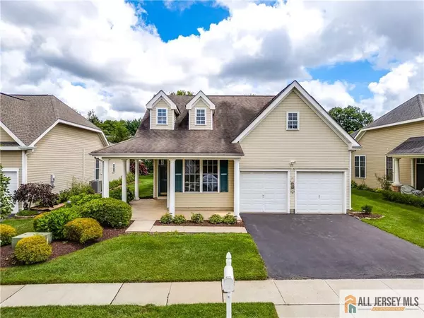 11 Hagerty LN, Cranbury, NJ 08512