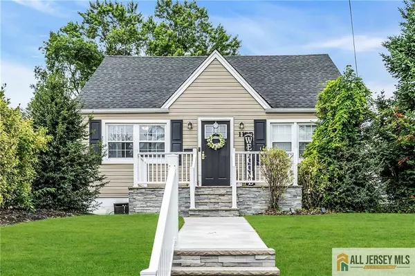 East Brunswick, NJ 08816,11 Donna ST