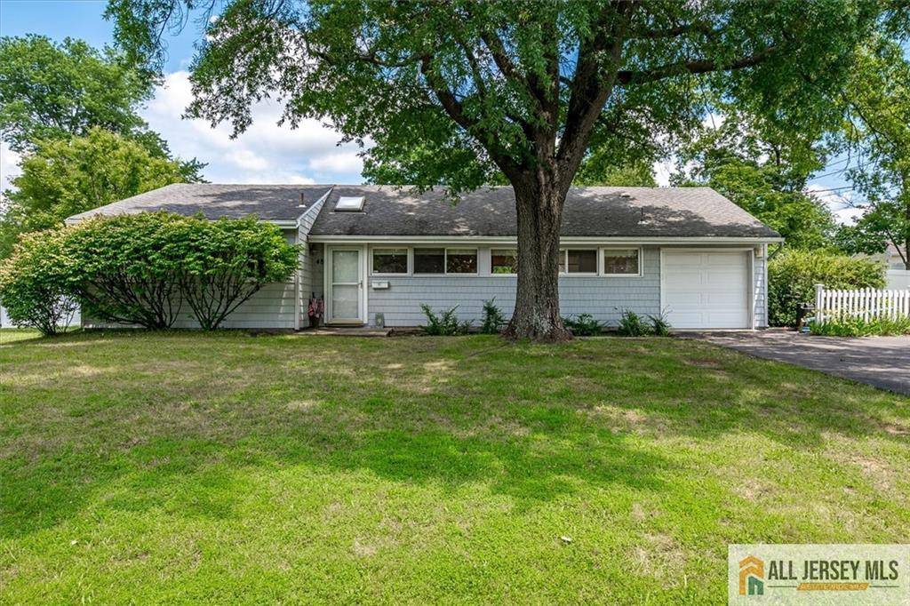 48 Kendall RD, South Brunswick, NJ 08824