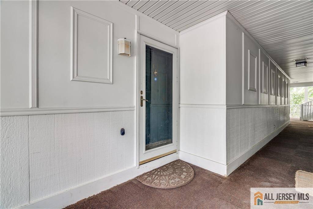 North Brunswick, NJ 08902,35 Brighton WAY