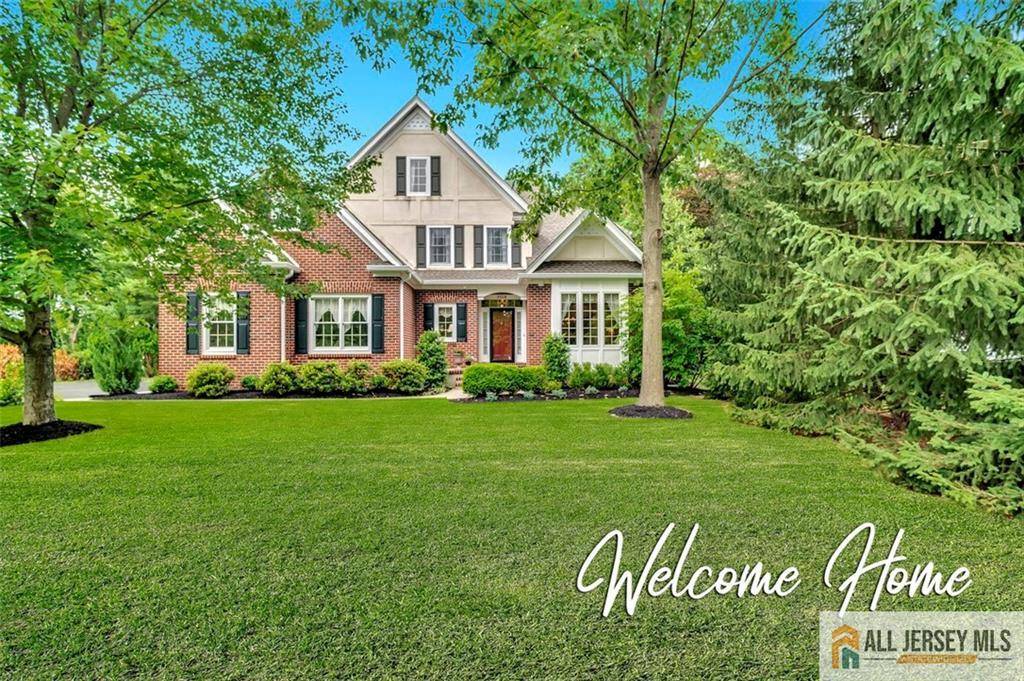 4 Danser DR, Cranbury, NJ 08512