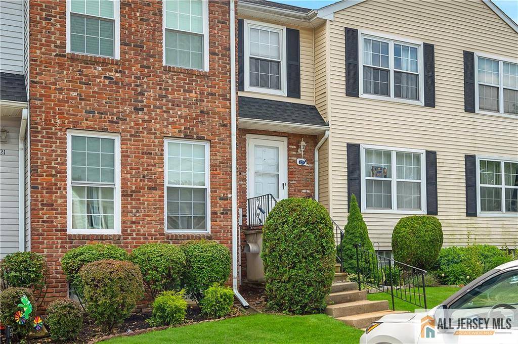 20 Karwatt CT, Sayreville, NJ 08872