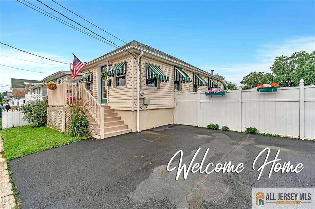 77 Navesink AVE, Middletown, NJ 07748
