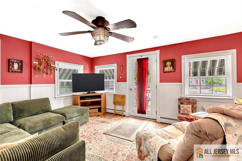 Middletown, NJ 07748,77 Navesink AVE