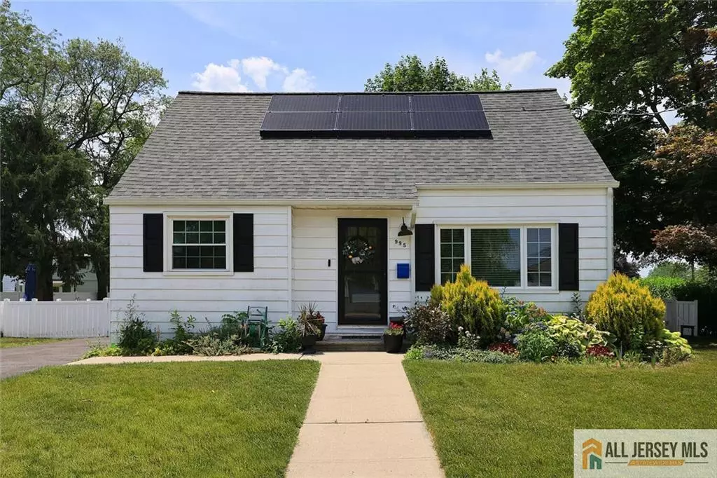 East Brunswick, NJ 08816,995 Old Bridge TPKE