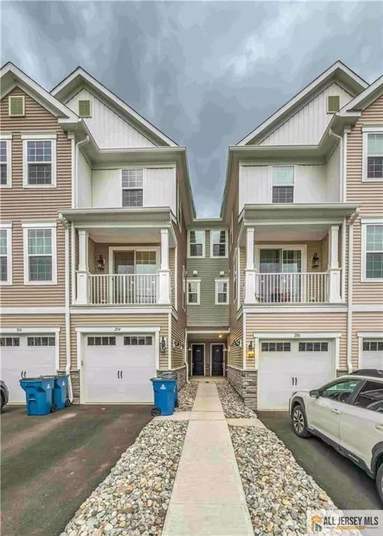 Warren, NJ 07059,204 Honeysuckle LN