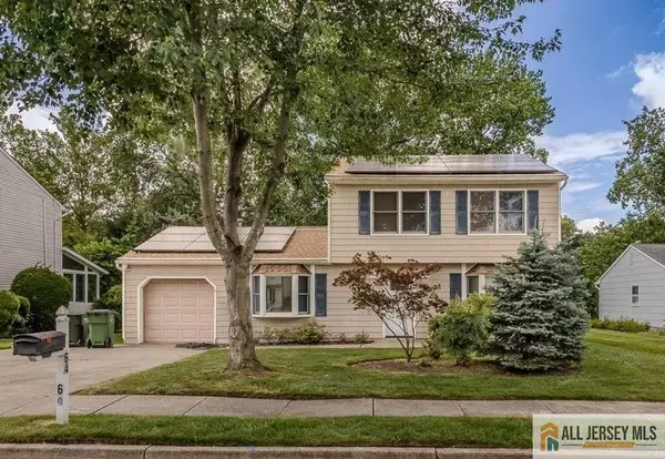 64 Netherwood CIR, Edison, NJ 08820