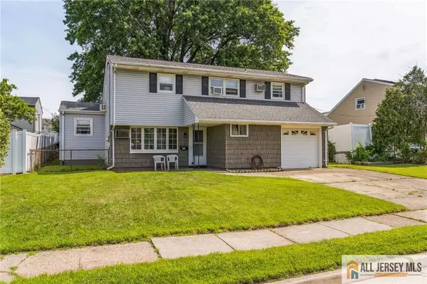 116 Whitman ST, Carteret, NJ 07008