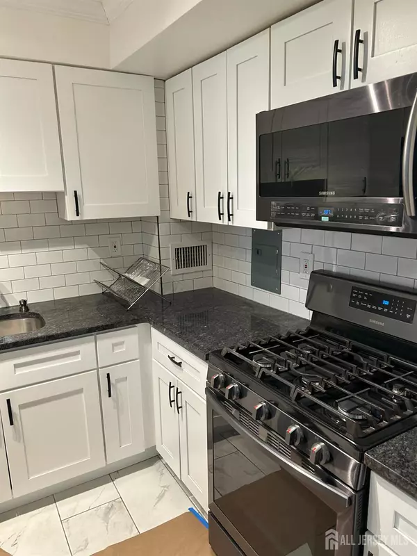 276 Prospect ST #3H, East Orange, NJ 07017