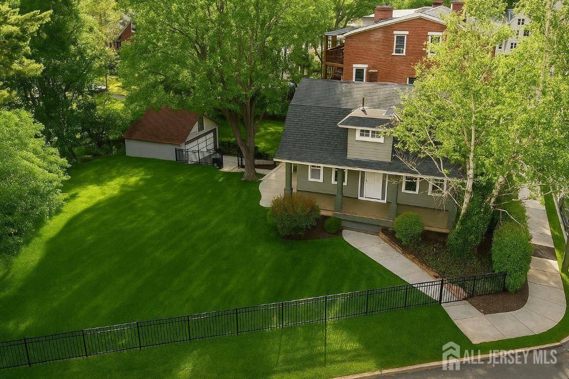 86 Harvey ST, New Brunswick, NJ 08901