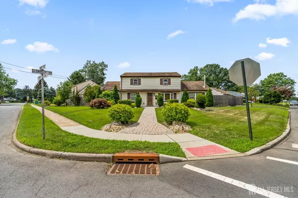 Edison, NJ 08817,32 Glenville RD