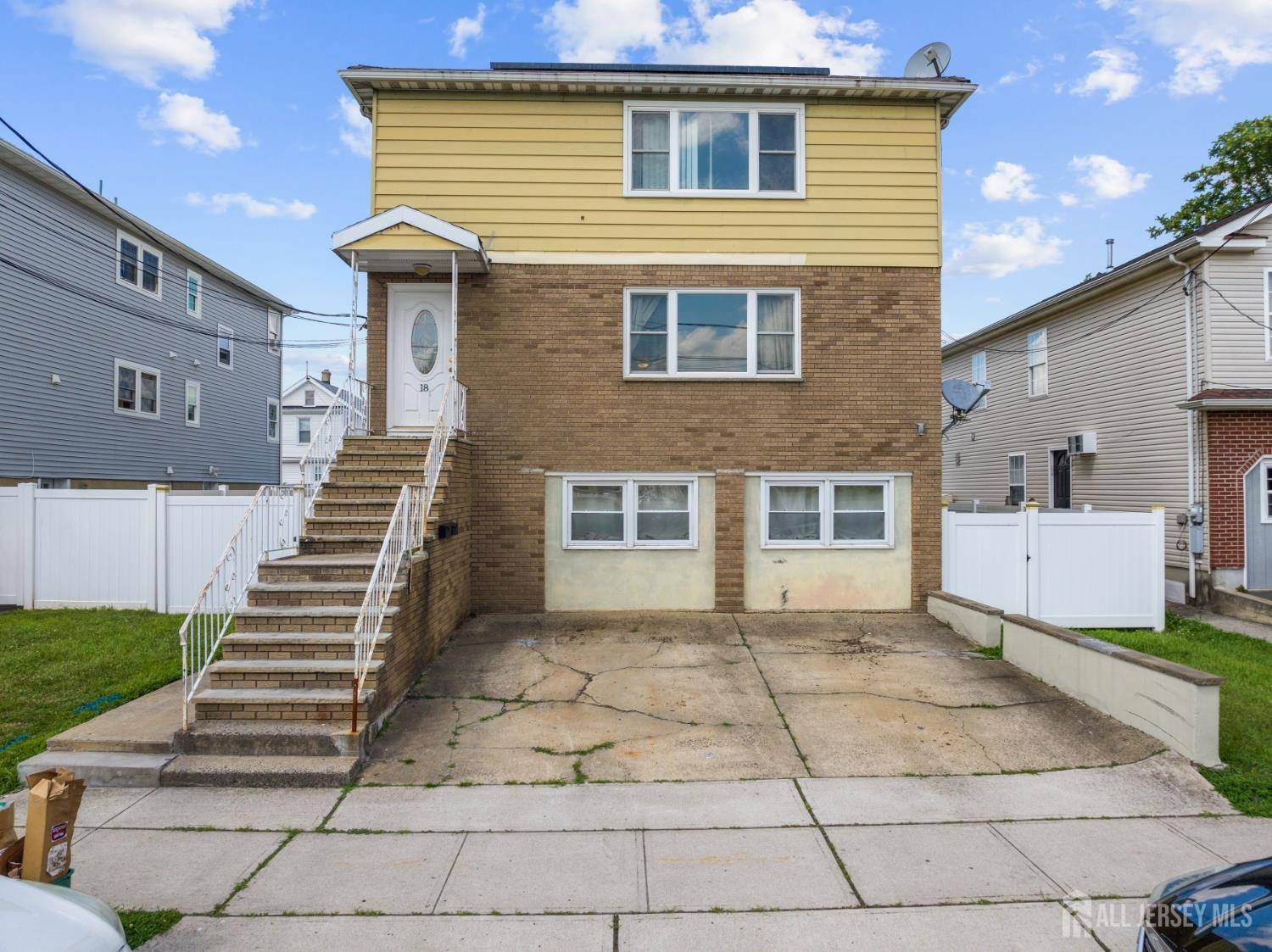 18 Noe st ST, Carteret, NJ 07008