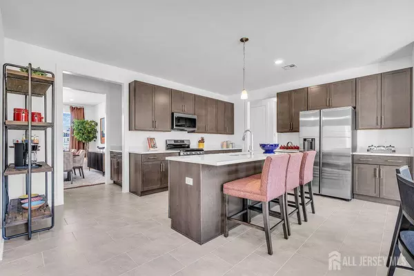 Old Bridge, NJ 08857,5 CAMPBELL ST