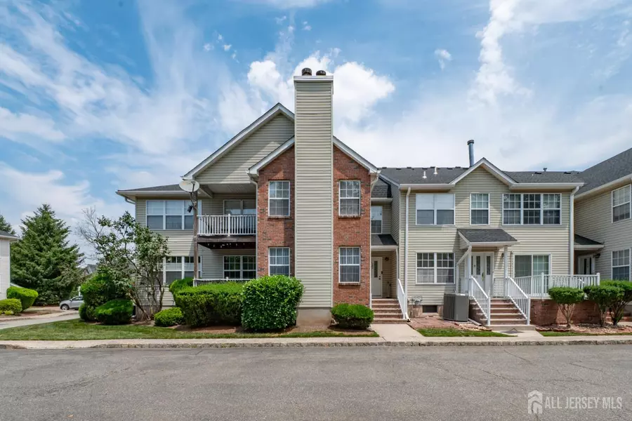 186 Barclay CT, Piscataway, NJ 08854