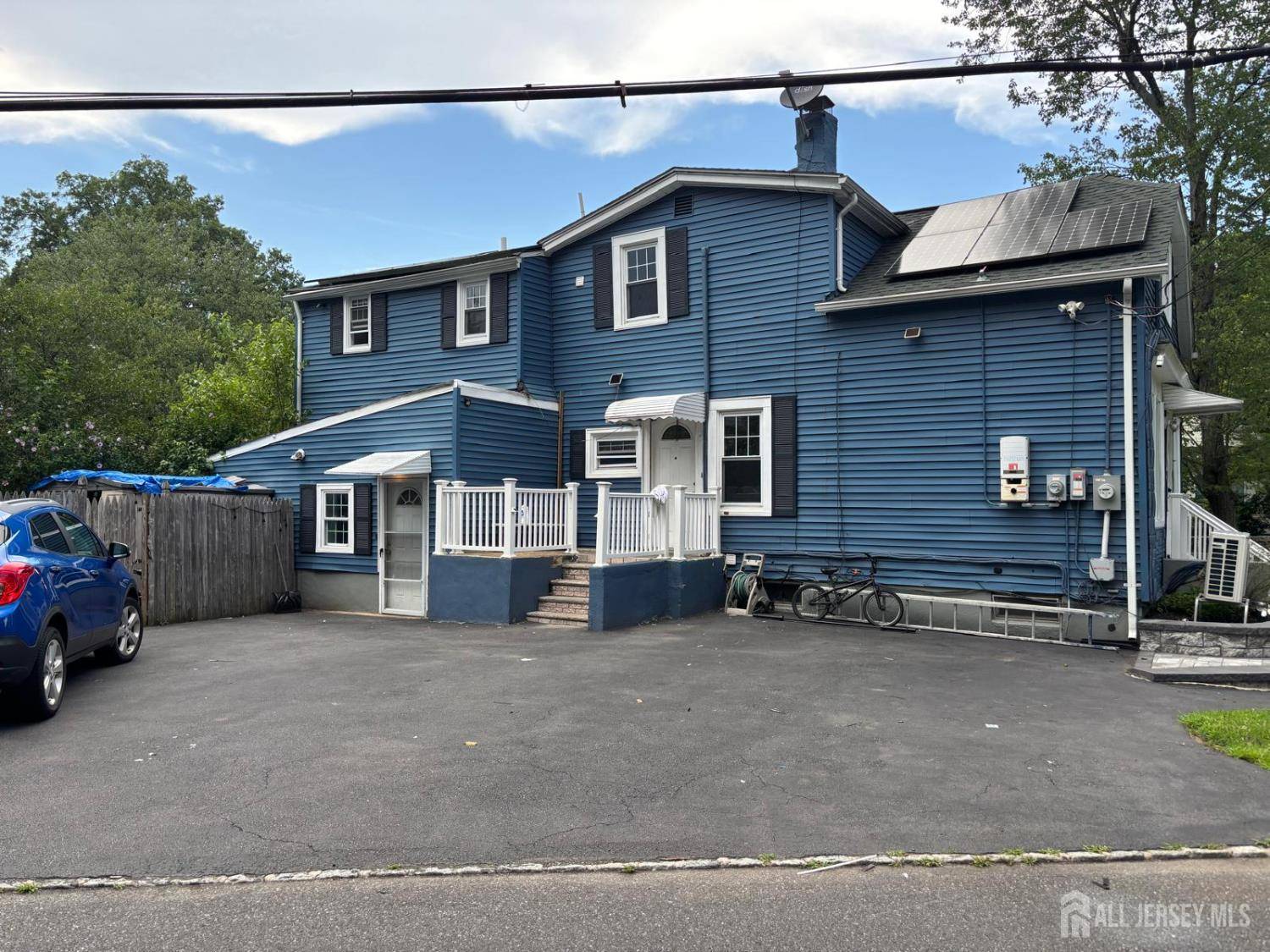 Dunellen, NJ 08812,203 Walnut ST
