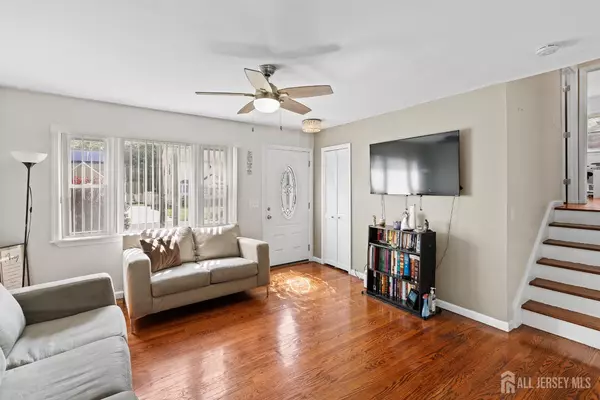Middlesex, NJ 08846,315 D ST