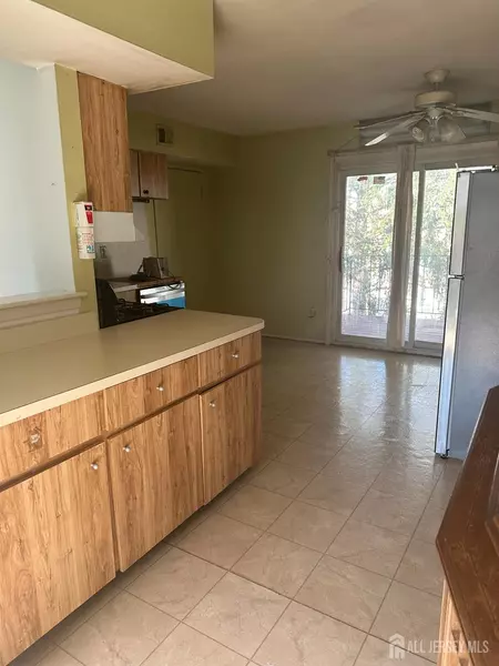 30 Judson ST #8B, Edison, NJ 08837