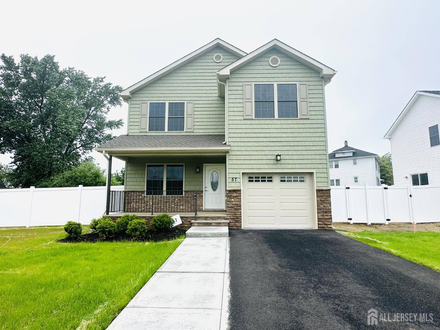 57 Wooley ST, Aberdeen, NJ 07747