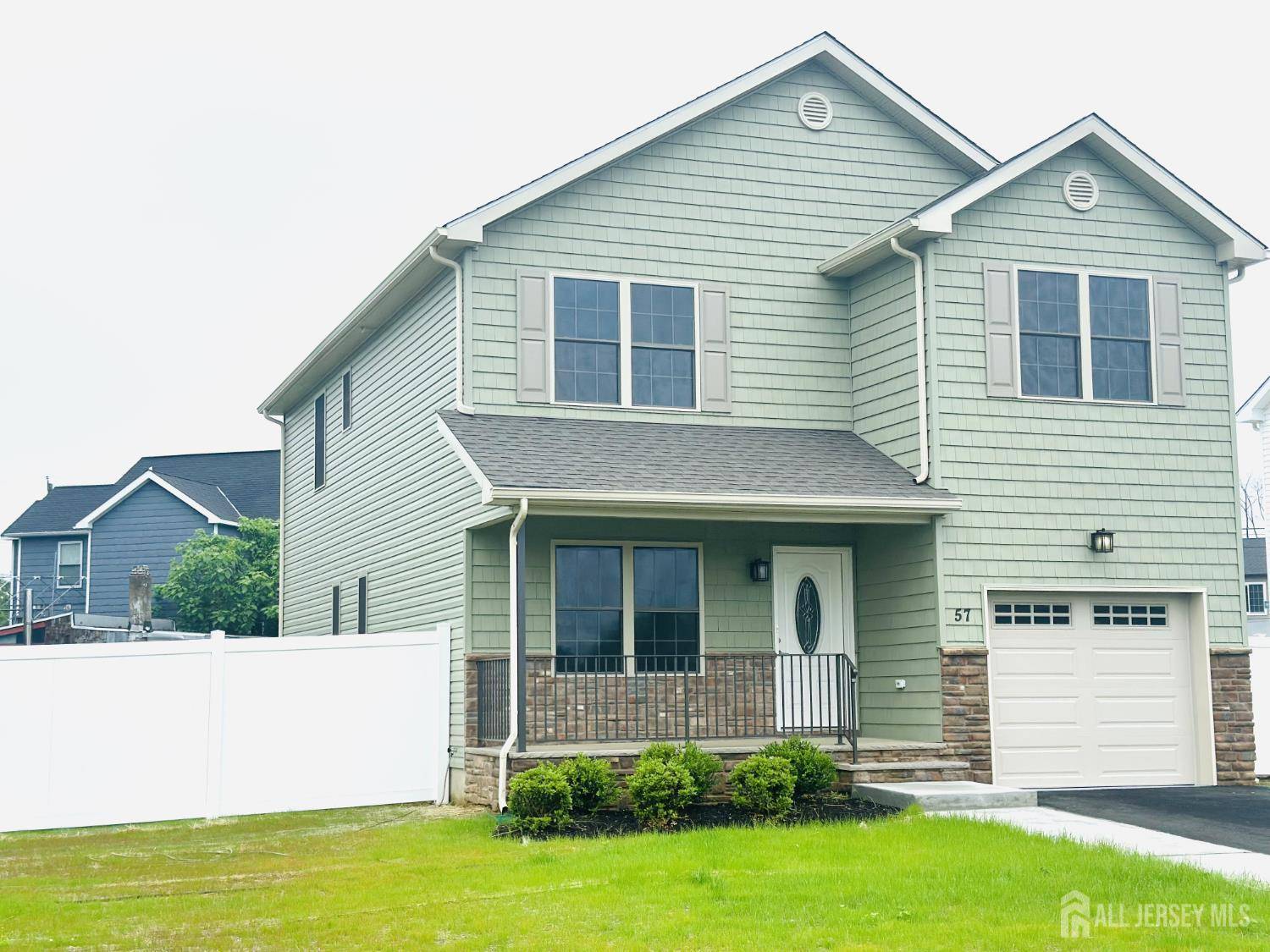 Aberdeen, NJ 07747,57 Wooley ST