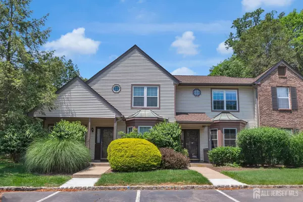 South Brunswick, NJ 08852,1111 Hickory CT