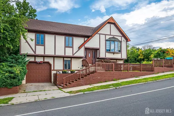 South Amboy, NJ 08879,221 S Pine AVE S