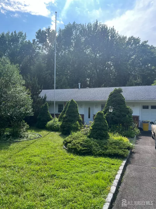 3 Delsey RD, South Brunswick, NJ 08824