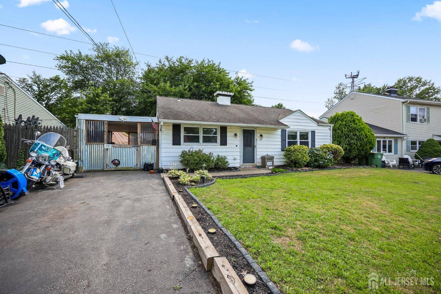 20 Dayton RD, Edison, NJ 08817